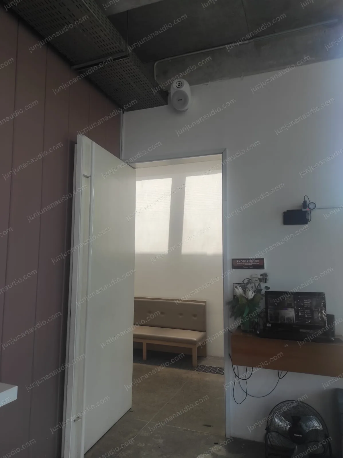 Instalasi audio Jonas Photo Bandung 05