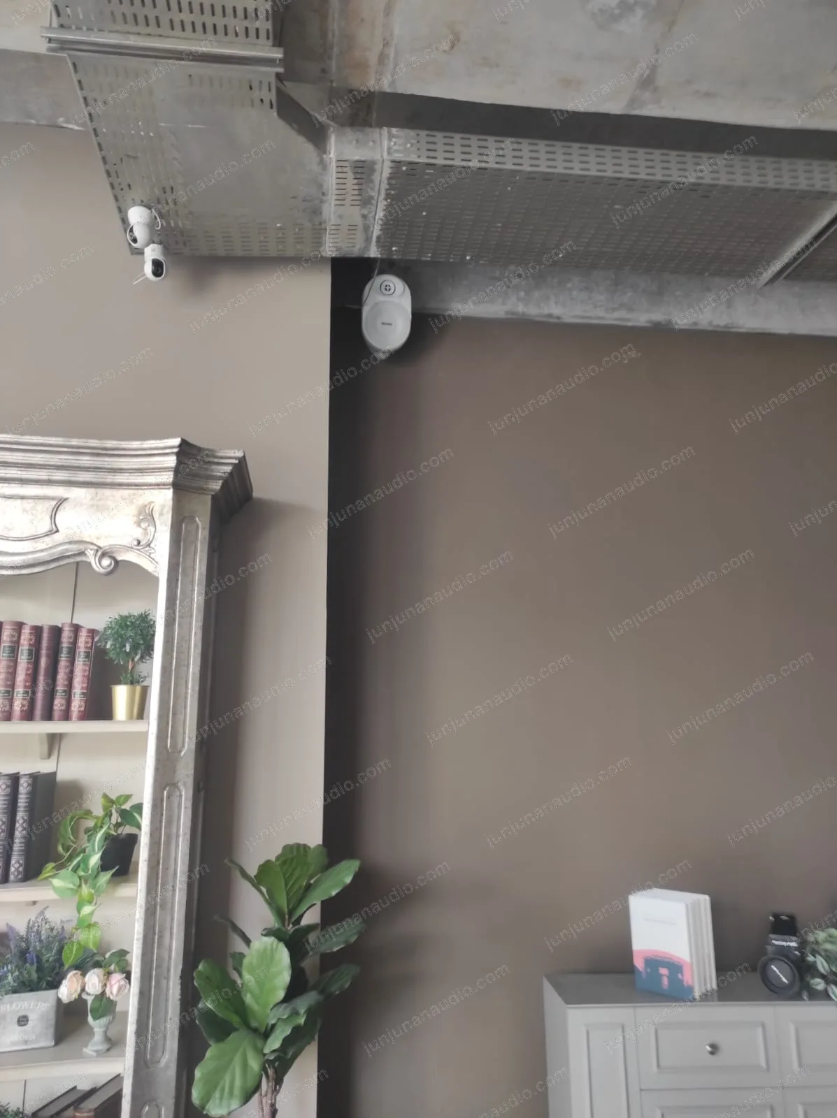 Instalasi audio Jonas Photo Bandung 07