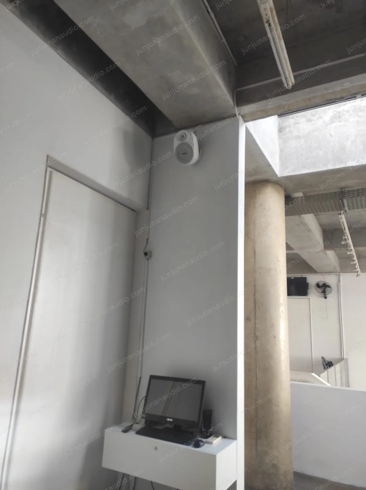 Instalasi audio Jonas Photo Bandung 09